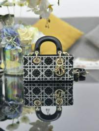 Picture of Dior Handbags _SKUfw239224506fw